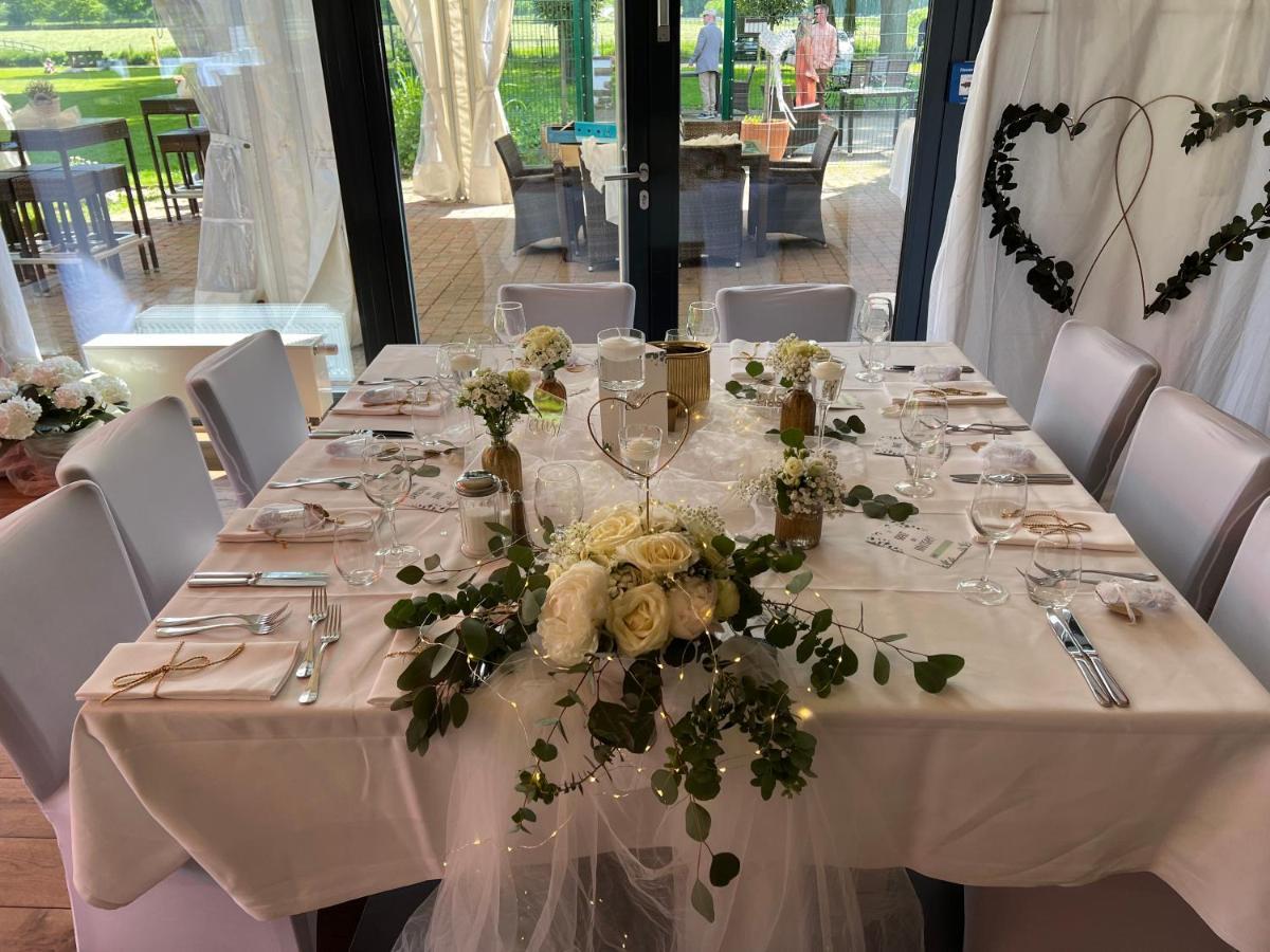שוורטה Hotel Gutshof Wellenbad מראה חיצוני תמונה